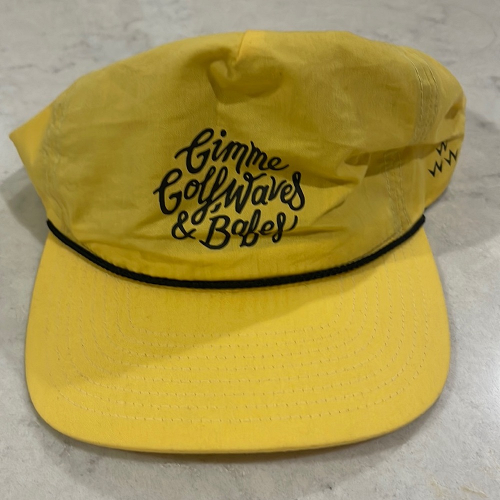 Birds of condor yellow SnapBack rope hat